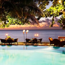 Le Tahiti Poolside Sunsets
