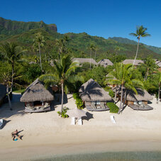 Manava Beach Resort & Spa beach