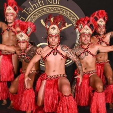 Groupe de danseurs à la Ori Tahiti Nui Competition 2025