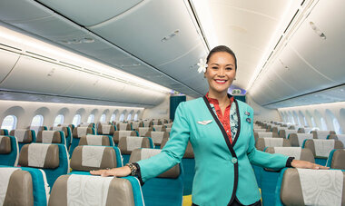 full-0043_economy-class-rights-until-jun24_4_copy.jpg Air Tahiti Nui Moana economy crew